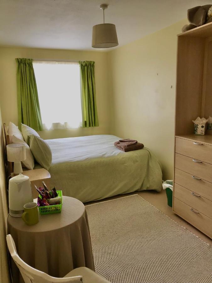 Rowan Close Whitchurch  Экстерьер фото